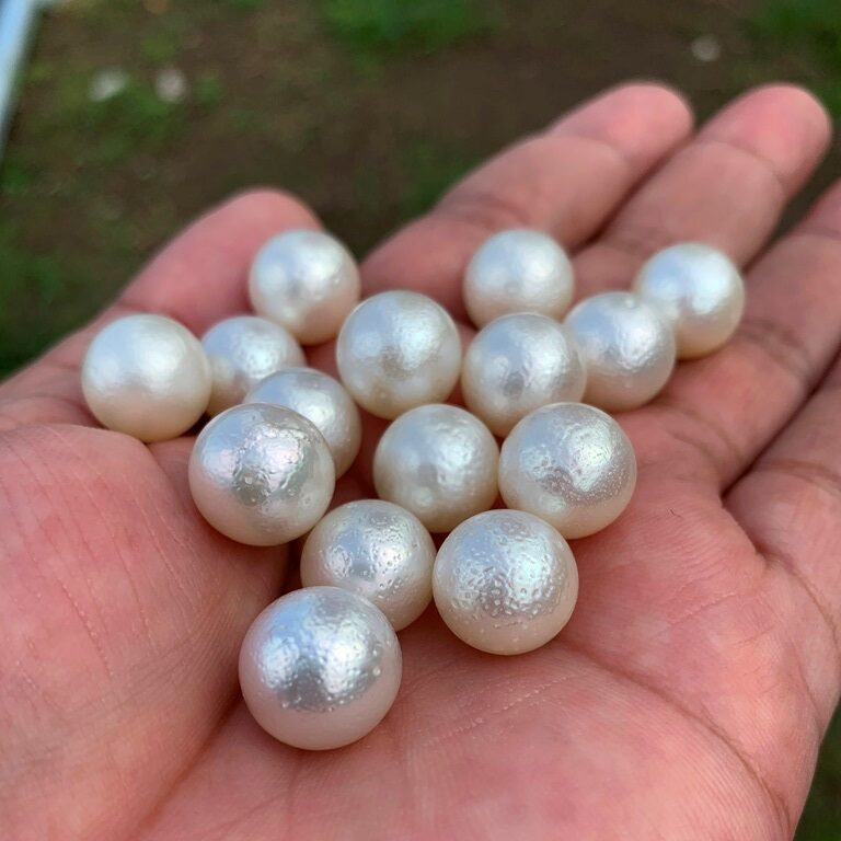 Loose White South Sea Pearl