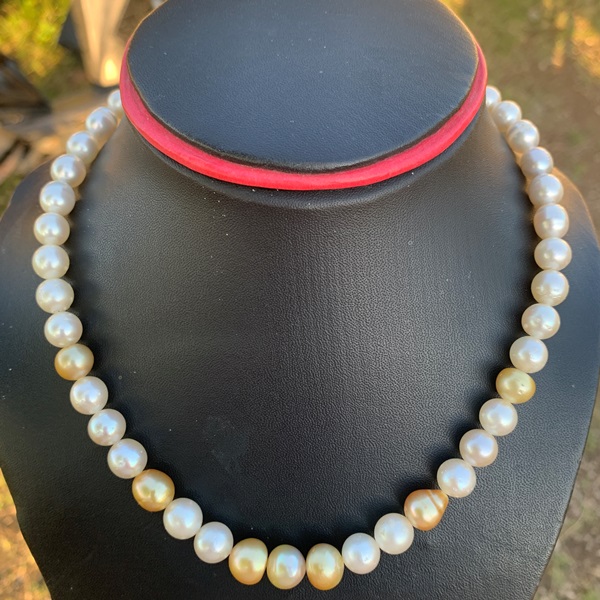 Simple Saltwater Seawater Pearl Necklace
